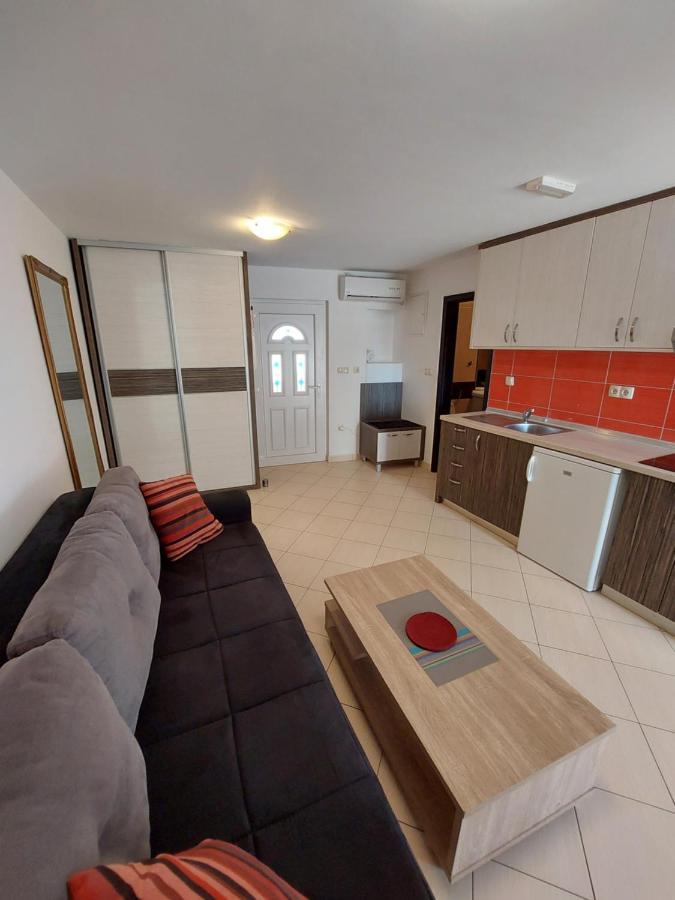 Appartement Holiday Baška Voda