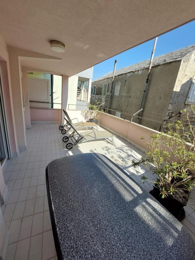 Holiday Appartement Baška Voda